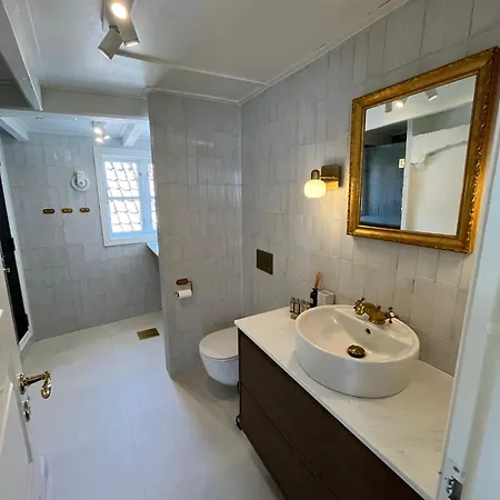 Historisk Hus I Gamle Feriehus